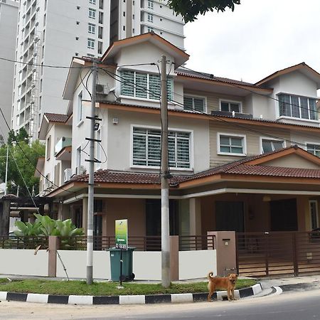 67 First Island Villa Bukit Jambul Exterior foto