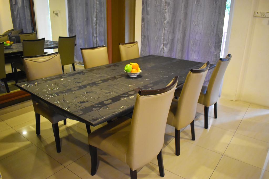 67 First Island Villa Bukit Jambul Exterior foto