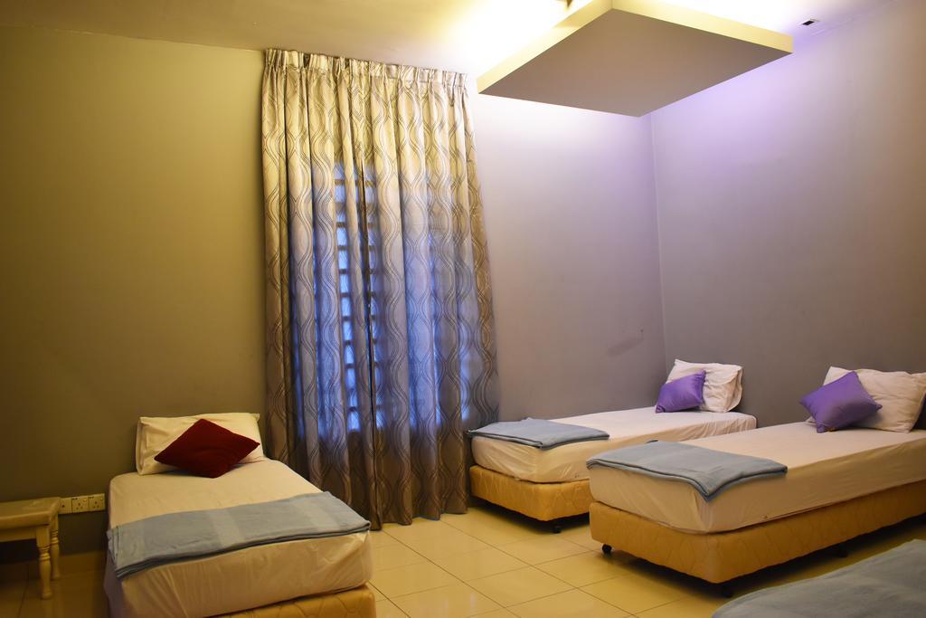 67 First Island Villa Bukit Jambul Exterior foto